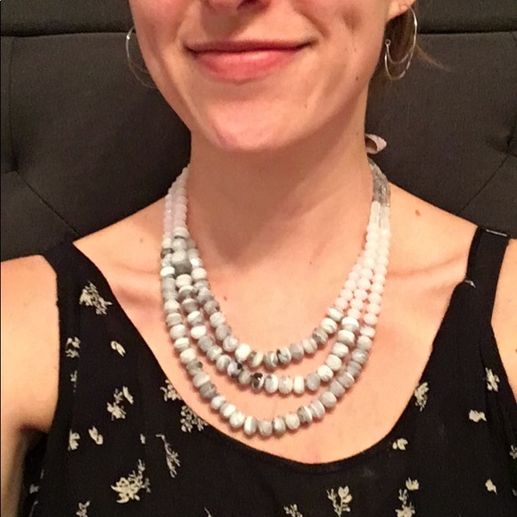 Ann Taylor grey and pink three strand necklace. - Picture 2 of 5